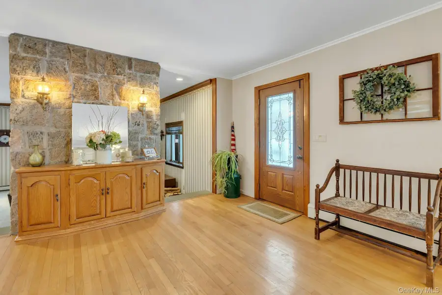 558 Gillette Avenue, Bayport, NY 11705 - #3