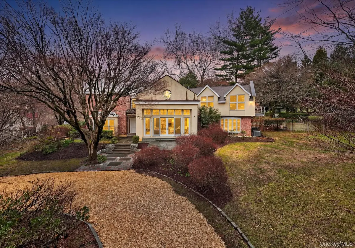 6 W Sunnyside Lane, Irvington, NY 10533 - #1