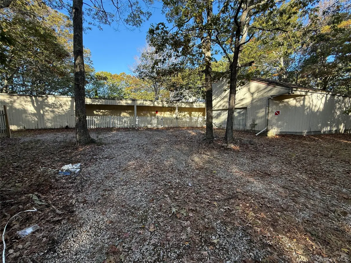 23 N Quarter Road, Westhampton, NY 11977 - #1