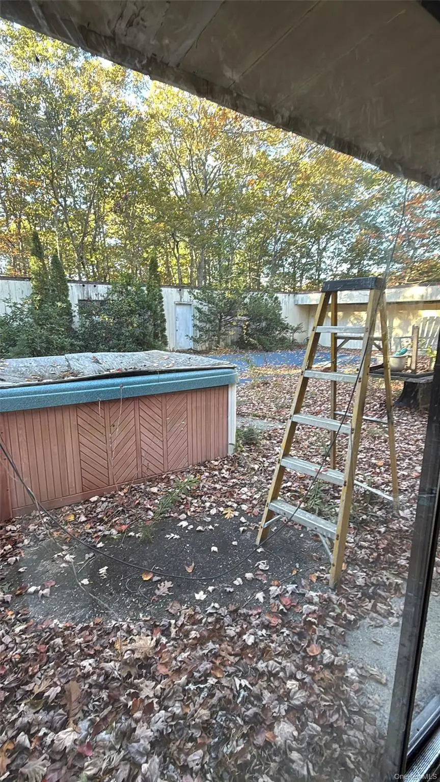 23 N Quarter Road, Westhampton, NY 11977 - #2