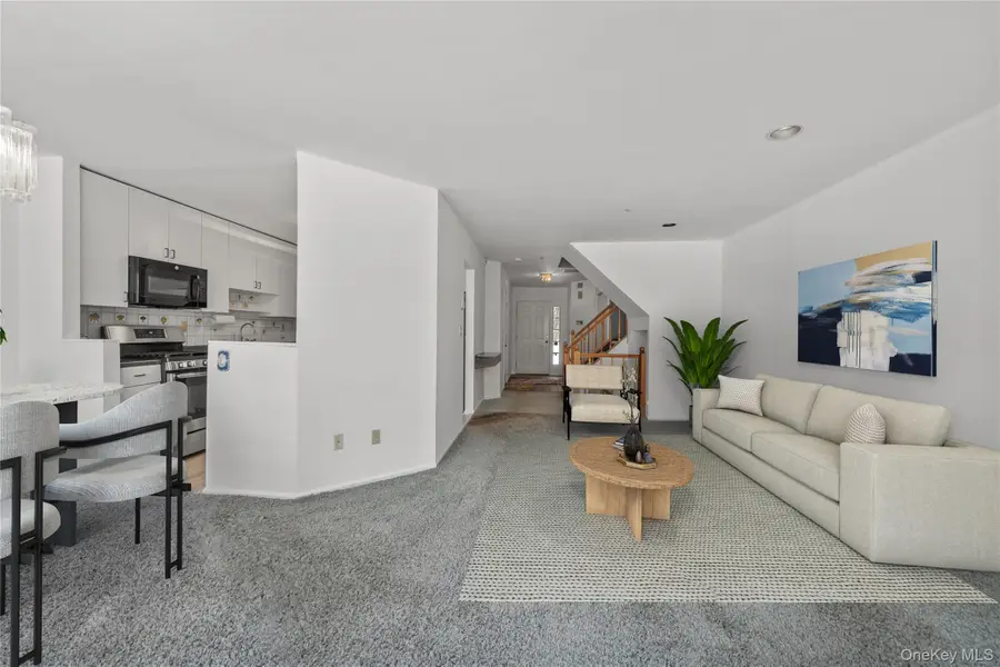 302 Pondside Drive, White Plains, NY 10607 - #3