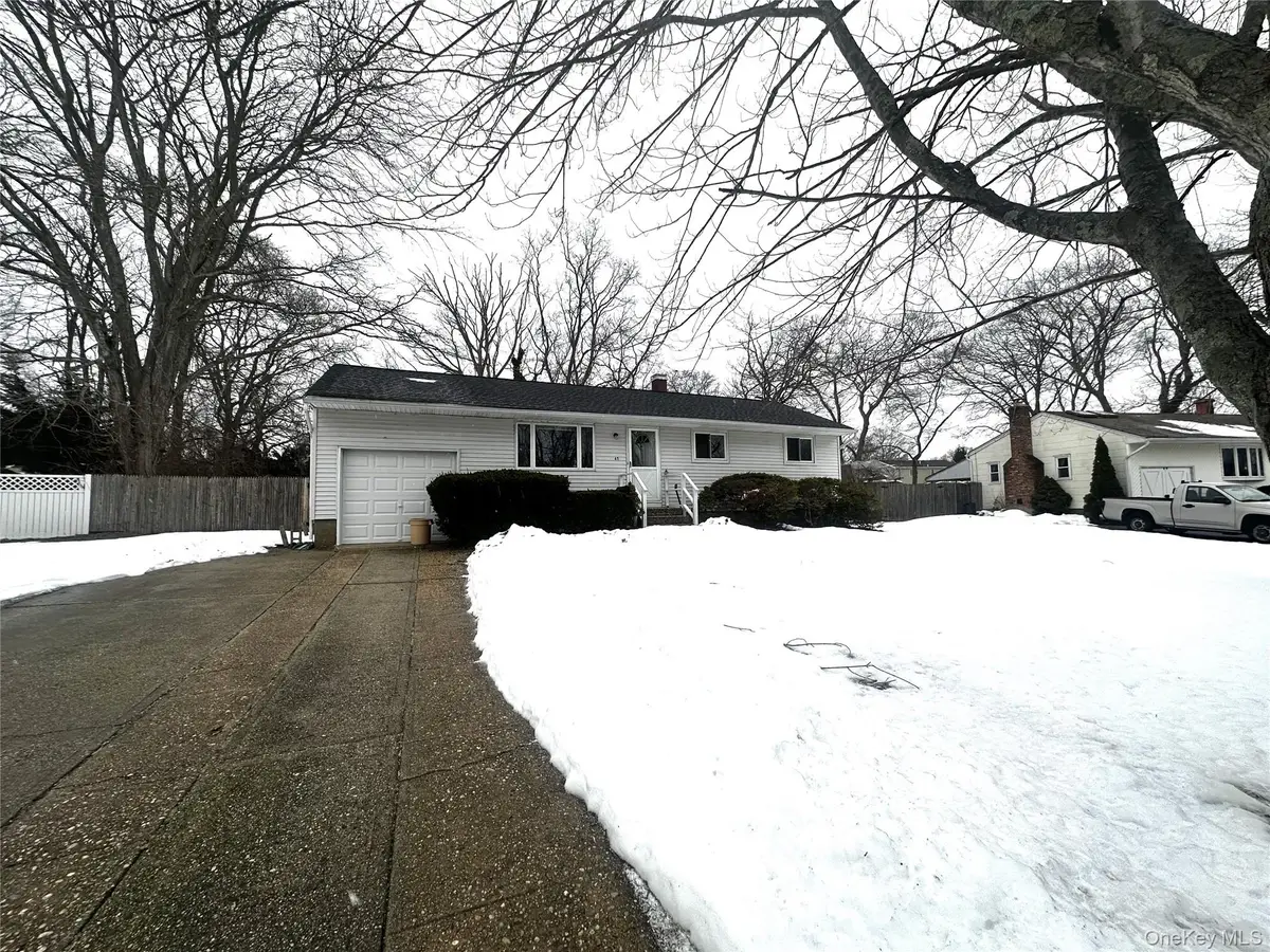 65 Rock Road, Islip Terrace, NY 11752 - #1