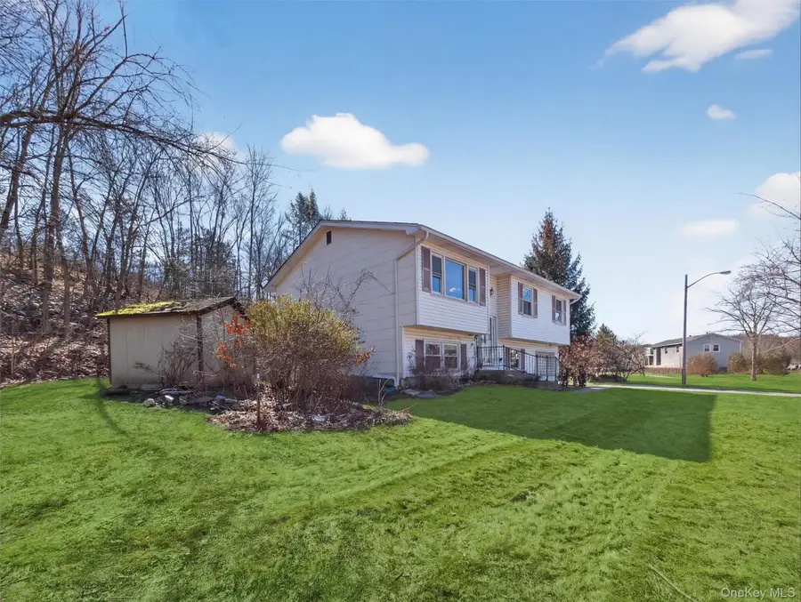 82 Lincoln Street, Sloatsburg, NY 10974 - #2