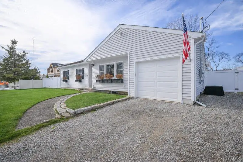 501 Johnson Avenue, Ronkonkoma, NY 11779 - #2