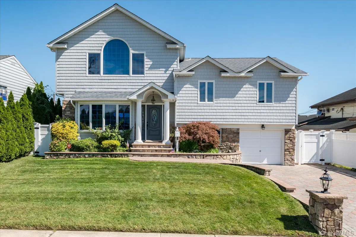 3235 Ilene Lane, Levittown, NY 11756 - #1