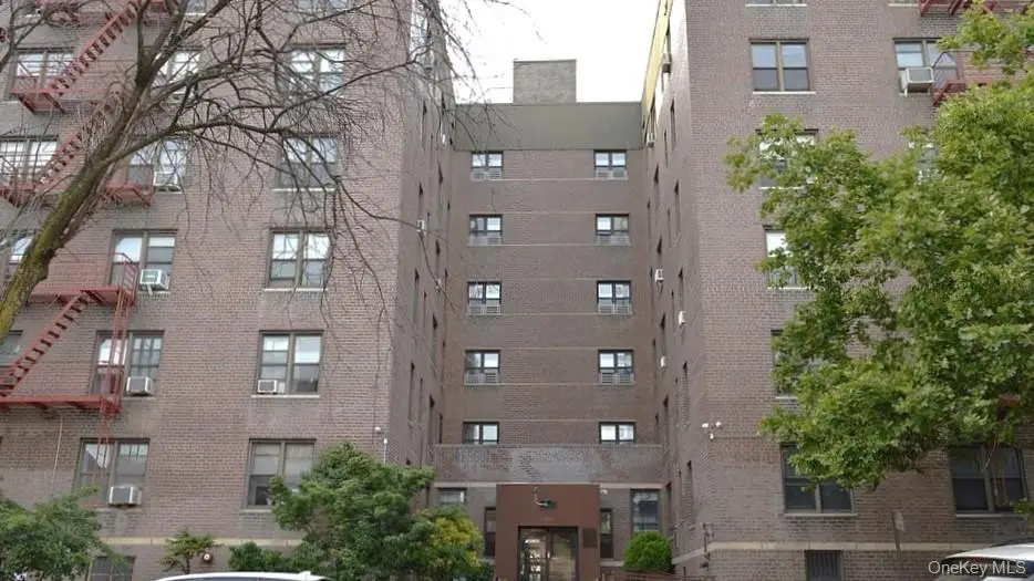 147-37 Roosevelt Avenue #5D, Flushing, NY 11354 - #1