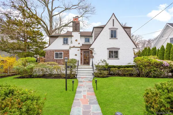 200 Larchmont Avenue, Larchmont, NY 10538
