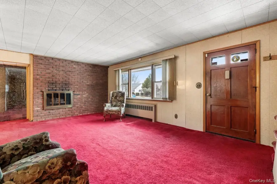 181 Sycamore Avenue, Bethpage, NY 11714 - #3