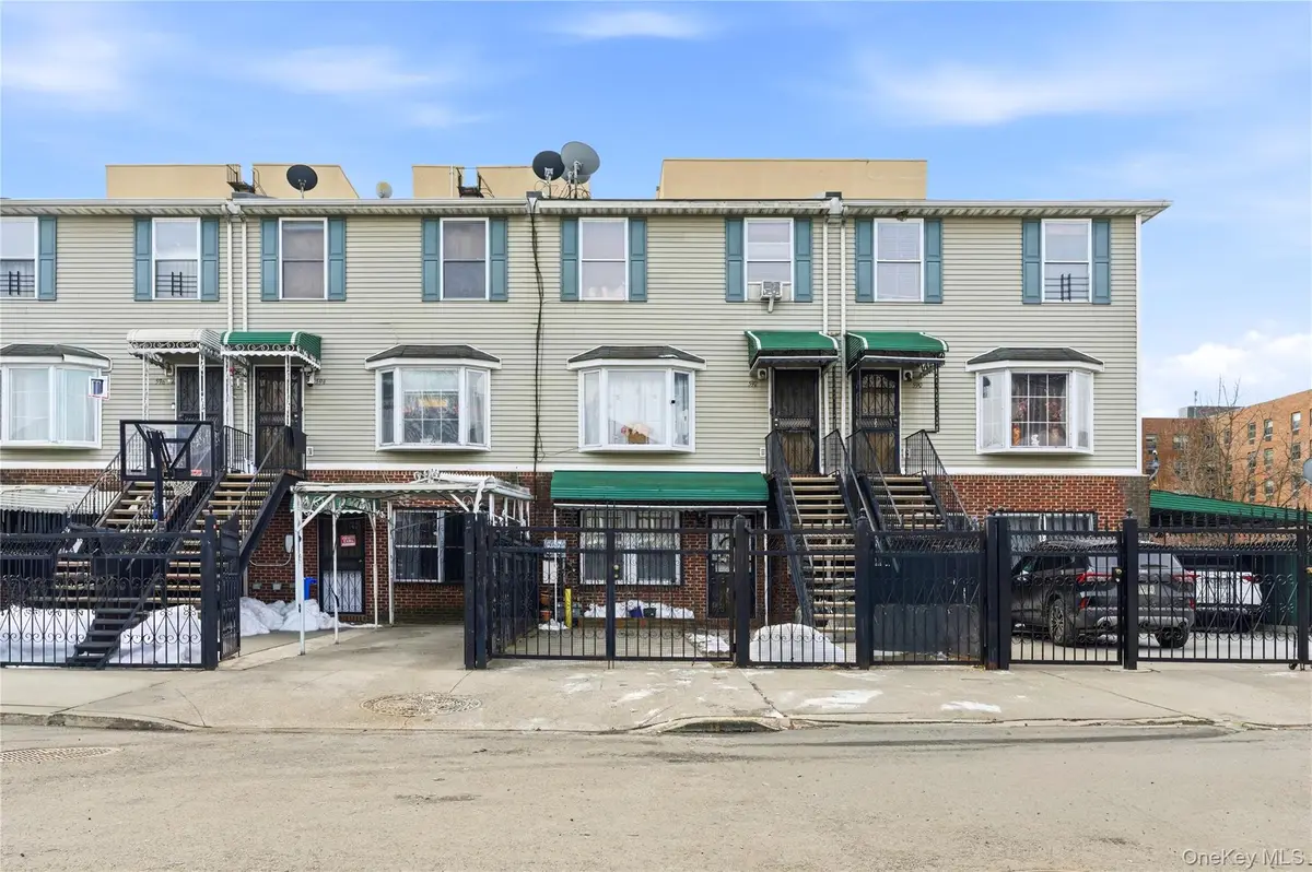 592 Beech Terrace, Bronx, NY 10454 - #1