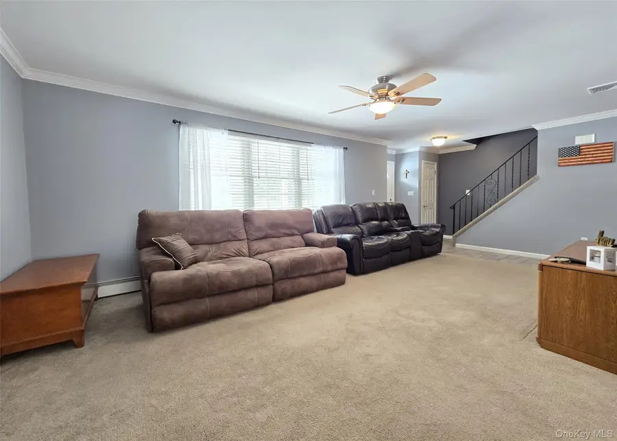 23 Apple Lane, Medford, NY 11763 - #3