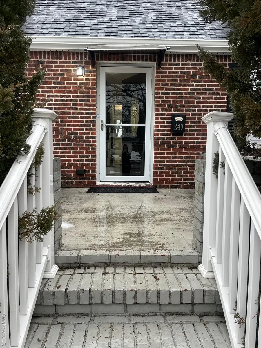 240 Woodfield Road, West Hempstead, NY 11552 - #3