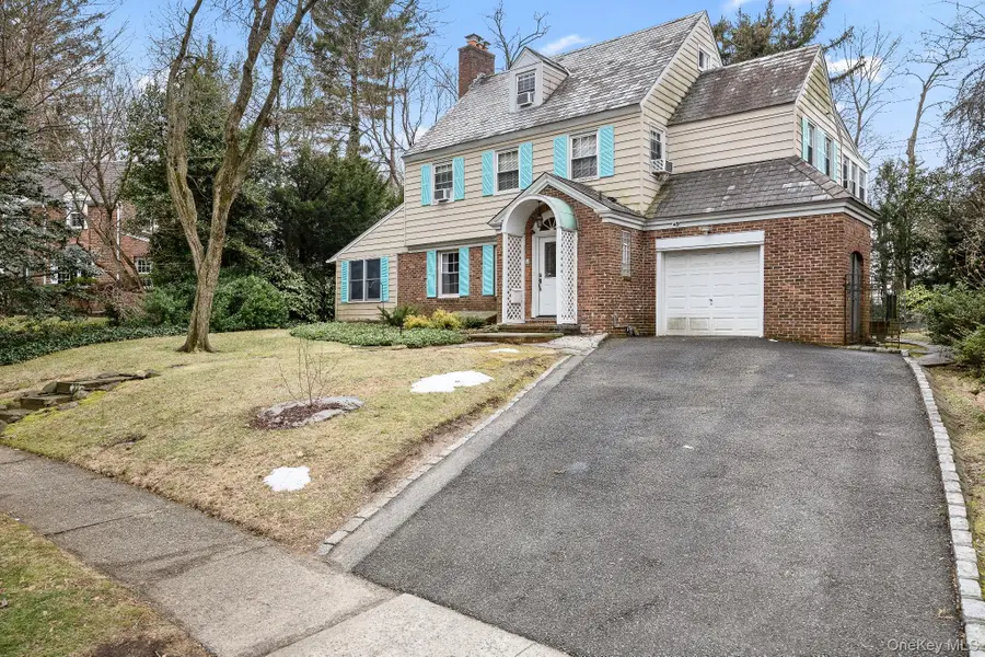 53 Somerset Drive S, Great Neck, NY 11020 - #2