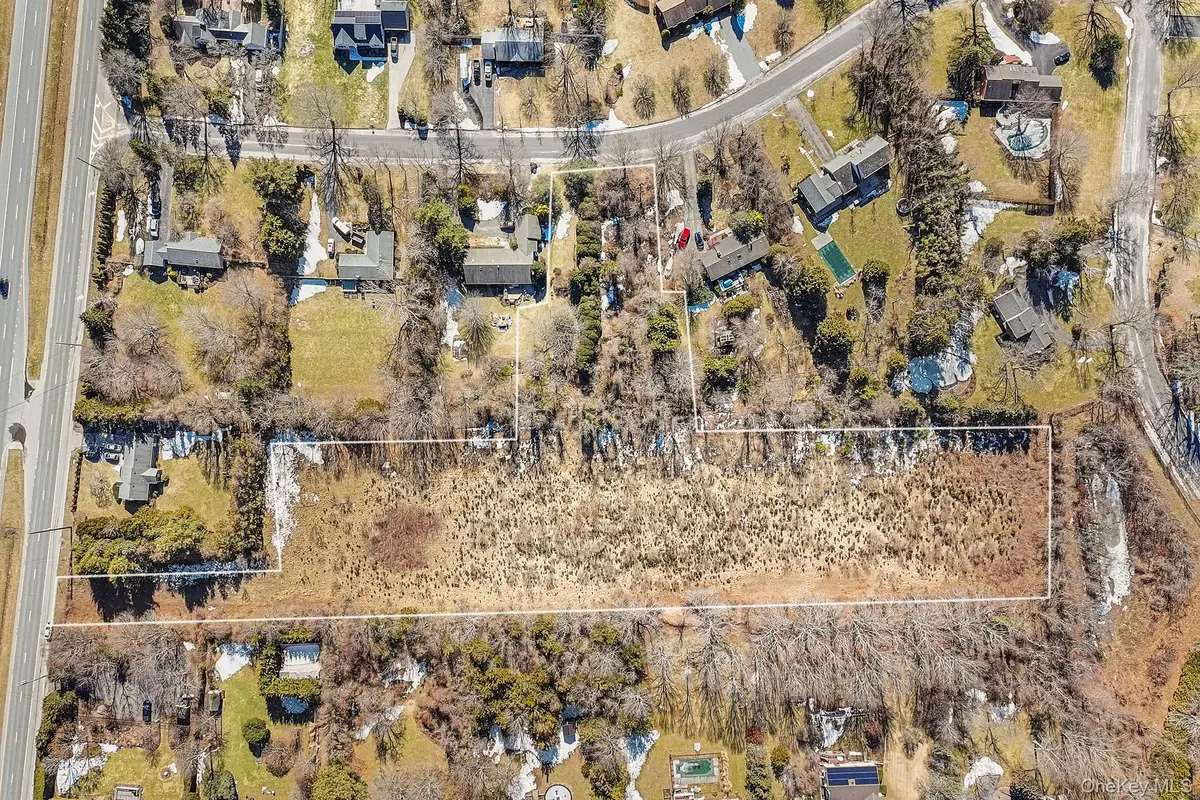 18365 County Road 48, Cutchogue, NY 11935 - #1