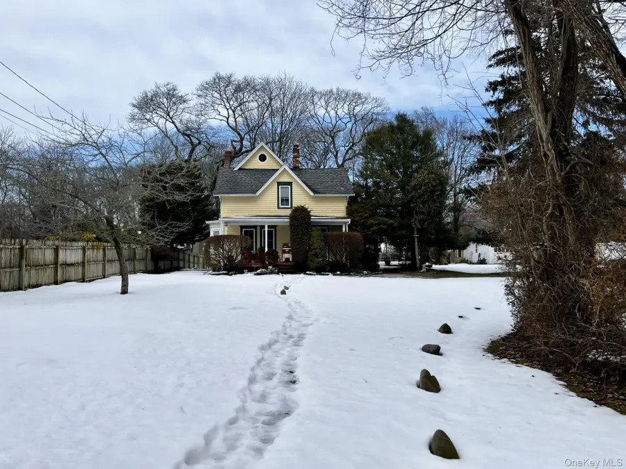 7 Gerhardy Court, East Islip, NY 11730 - #2