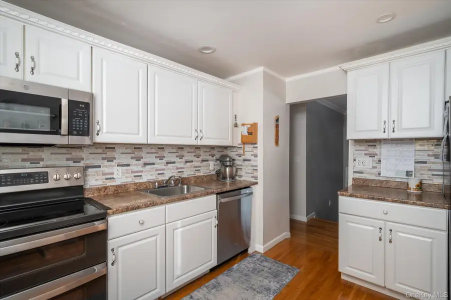 231 3rd Street, Lindenhurst, NY 11757 - #2