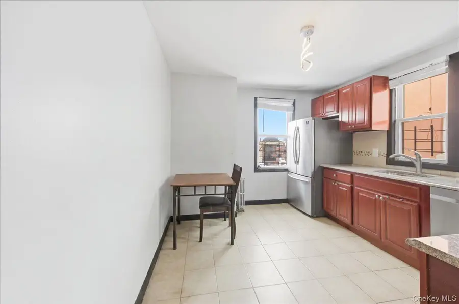 4423 Mundy Lane, Bronx, NY 10466 - #3