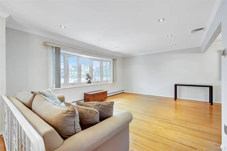 98 Union Place, Lynbrook, NY 11563 - #2