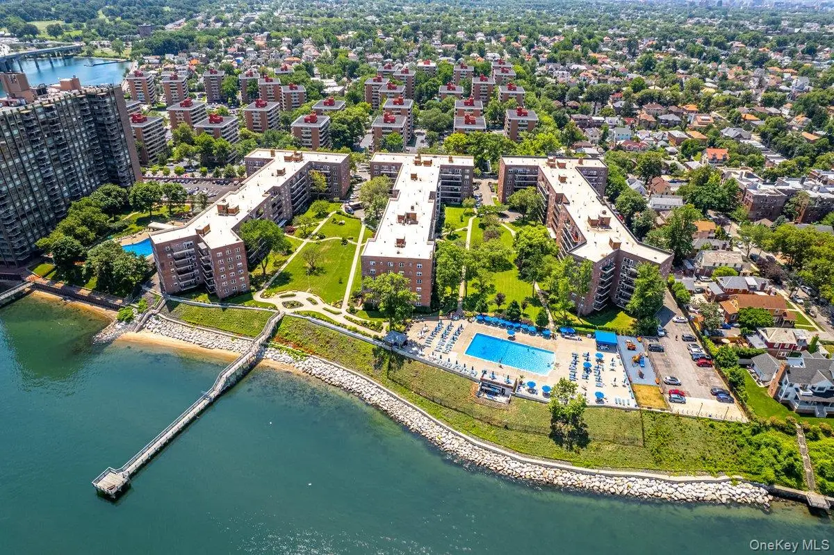 162-01 Powells Cove Boulevard #2D, Beechhurst, NY 11357 - #1