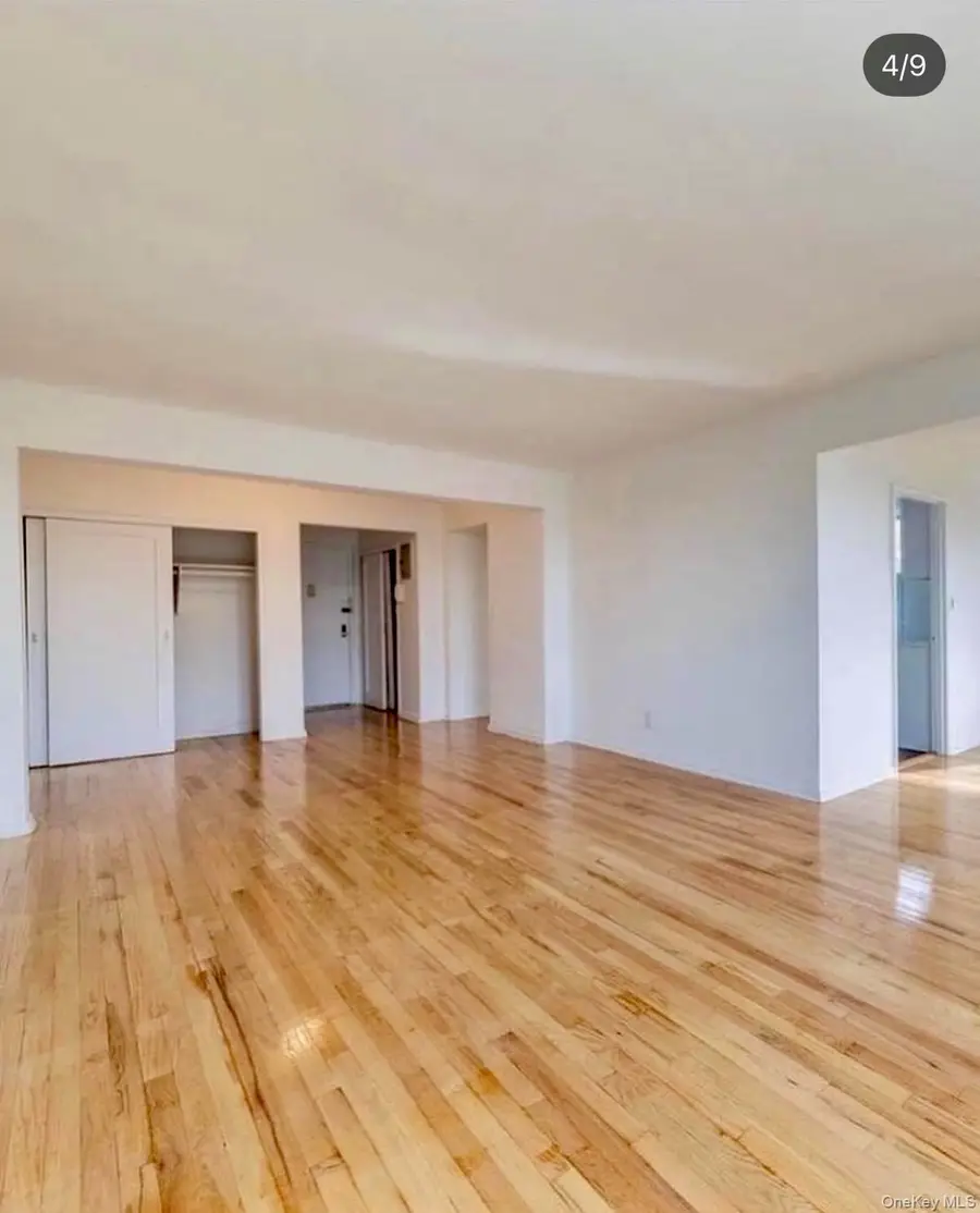 194 Smith Street #3E, Freeport, NY 11520 - #3