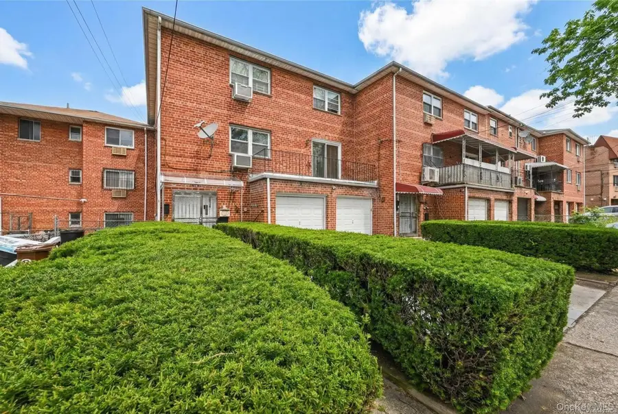 15307 79th Avenue, Flushing, NY 11367 - #2