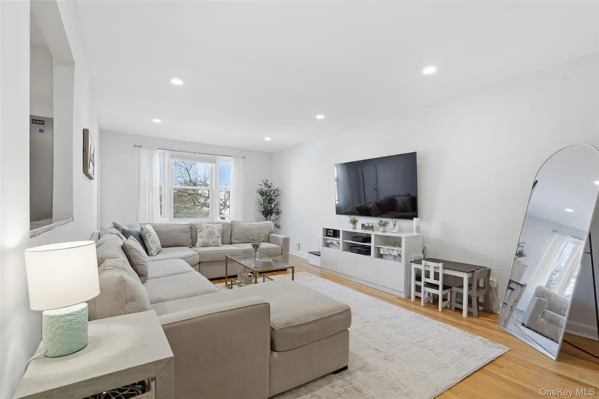 101 Old Mamaroneck Road #1c5, White Plains, NY 10605 - #1