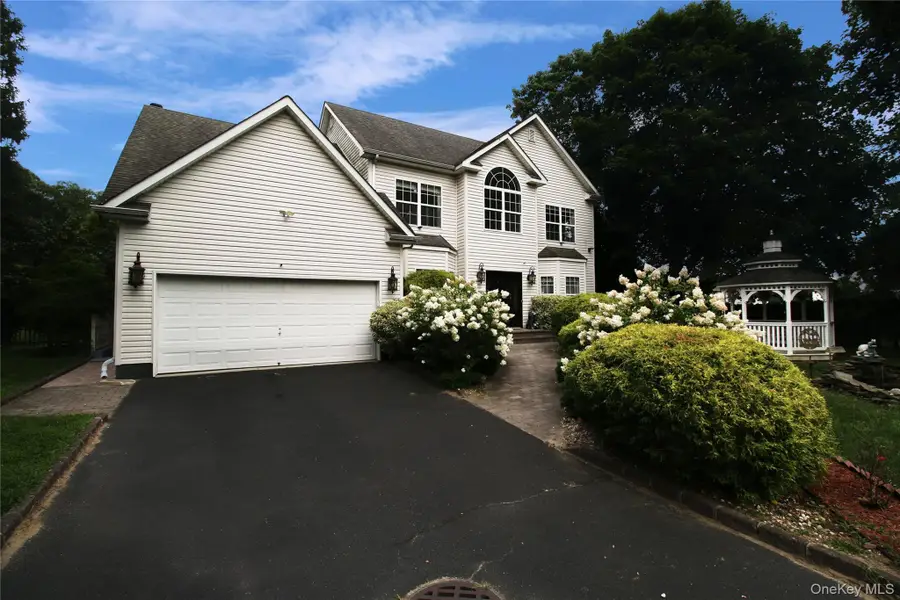 469 Donald Boulevard, Holbrook, NY 11741 - #2