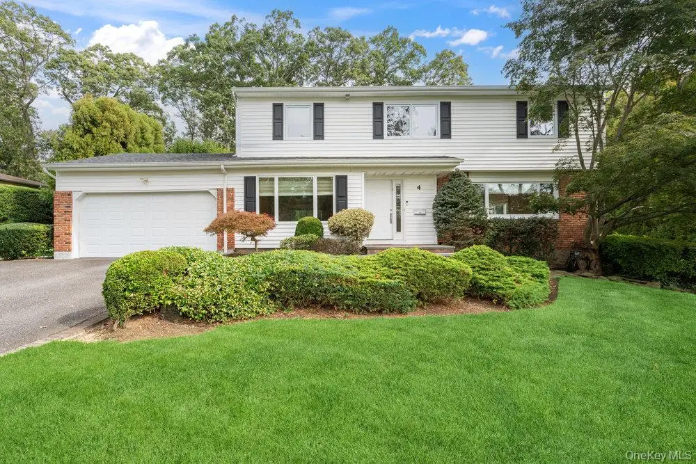 4 Newport Drive, Plainview, NY 11803 - #1