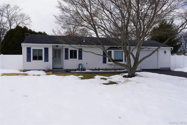 69 Meyer Lane, Medford, NY 11763