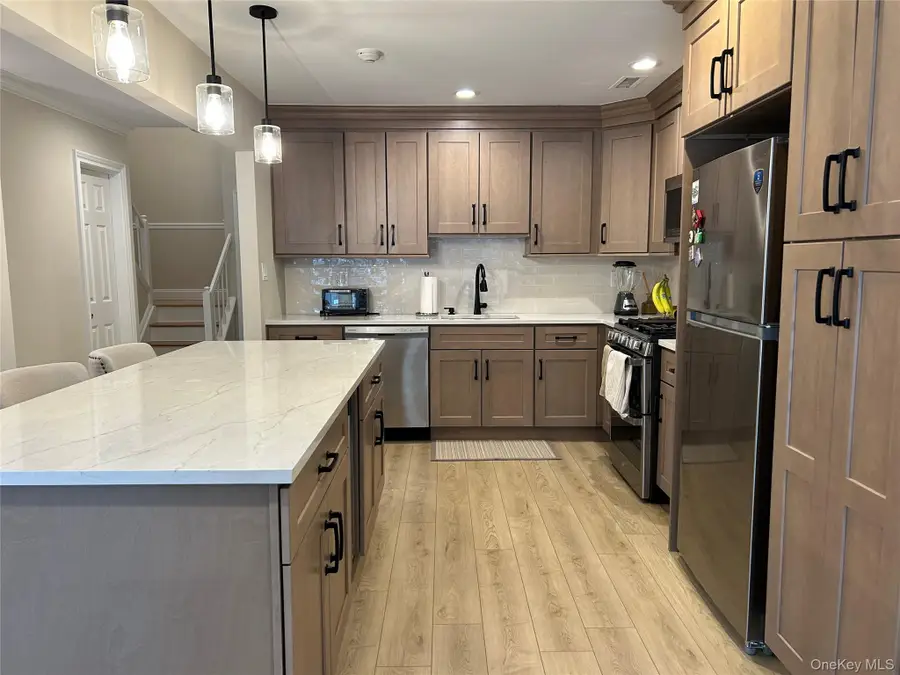 65 Erik Drive, East Setauket, NY 11733 - #3