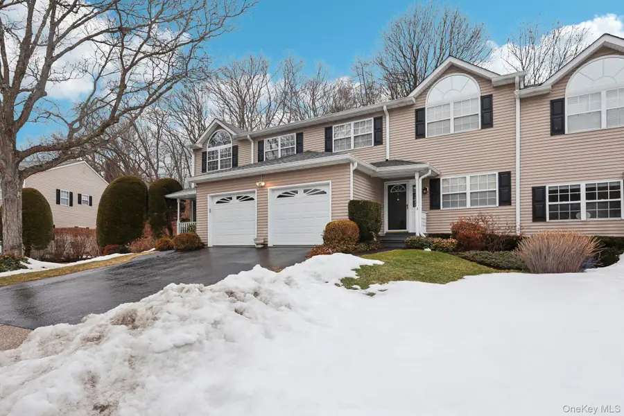 3 Springwood Lane, Huntington, NY 11743 - #2