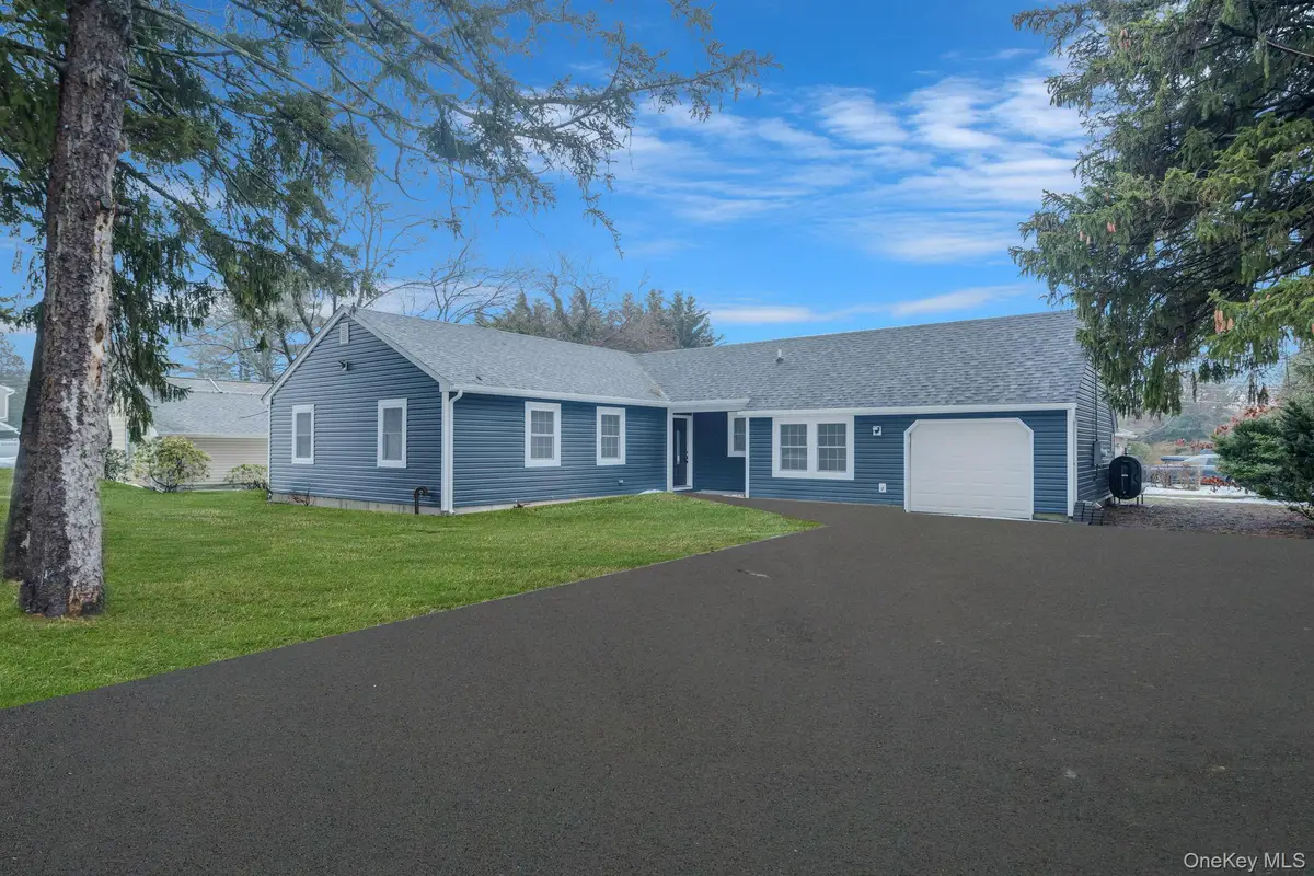 50 7th Street, Saint James, NY 11780 - #1