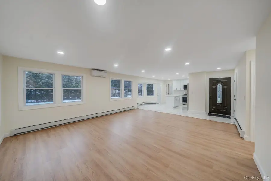 50 7th Street, Saint James, NY 11780 - #3