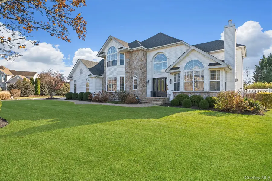 2 Holly Court, Miller Place, NY 11764 - #2