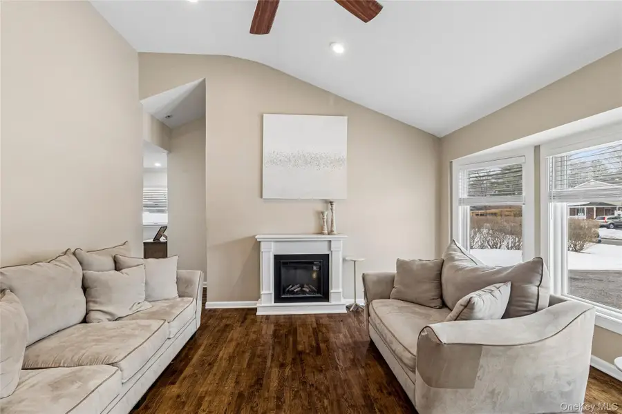 3011 Maine Avenue, Medford, NY 11763 - #2