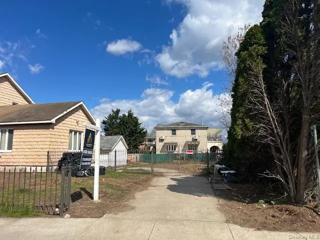 146-43 Bayside Avenue, Flushing, NY 11354 - #3