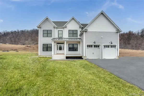 991 Freedom Road, Pleasant Valley, NY 12569