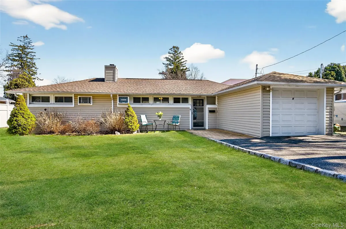 6 Wellington Road, Greenvale, NY 11548 - #1