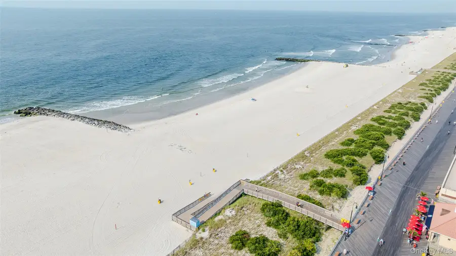 410 E Broadway E #5R, Long Beach, NY 11561 - #2