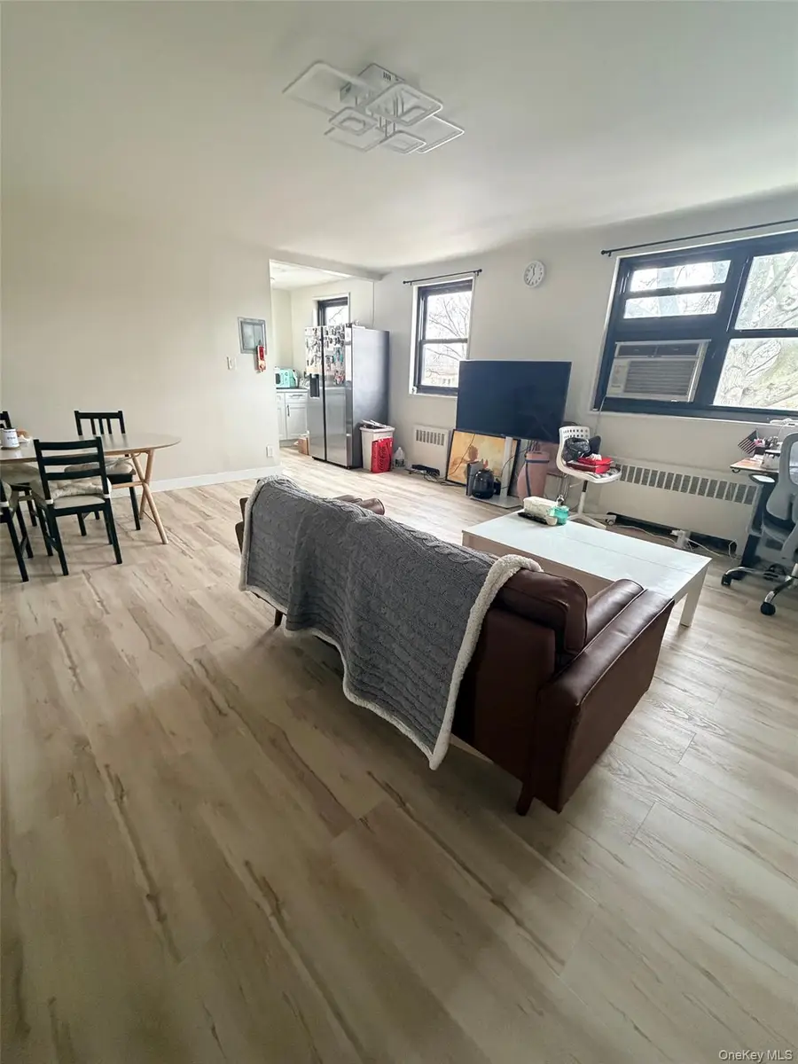 18-06 169 Street #2Fl, Whitestone, NY 11357 - #3