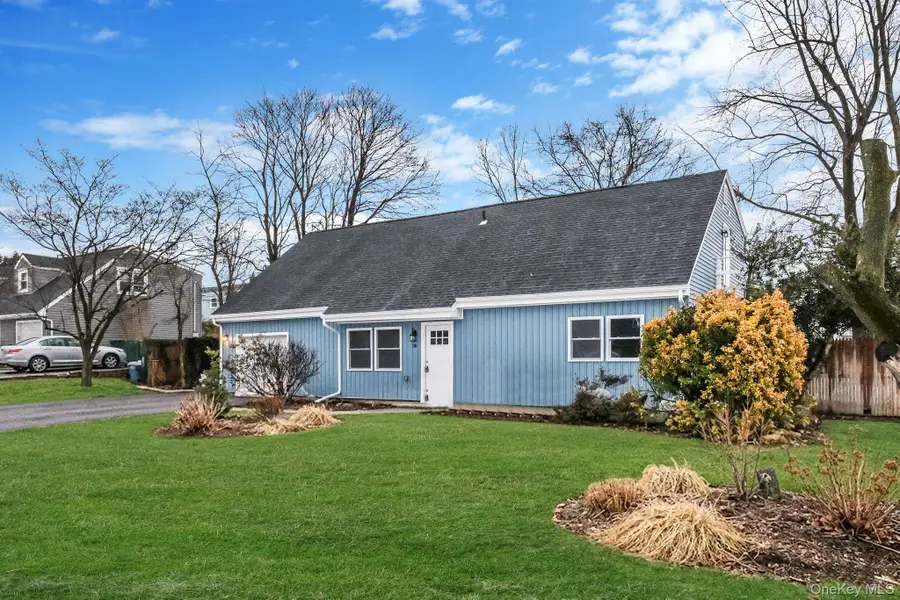 38 Clymer Street, Terryville, NY 11776 - #2