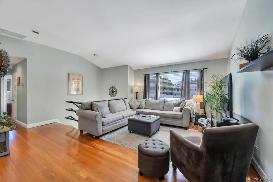 3 Terrace Drive, Hauppauge, NY 11788 - #3