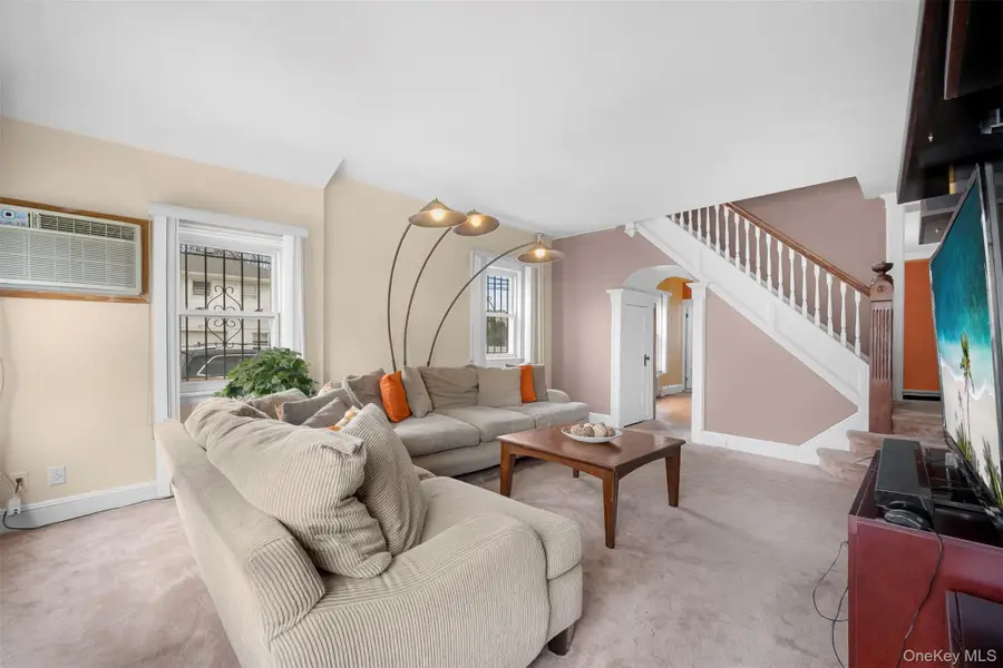 217 Bennett Avenue, Hempstead, NY 11550 - #3