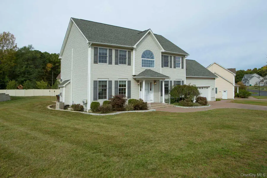 6 Jamil Court, Poughkeepsie, NY 12603 - #2