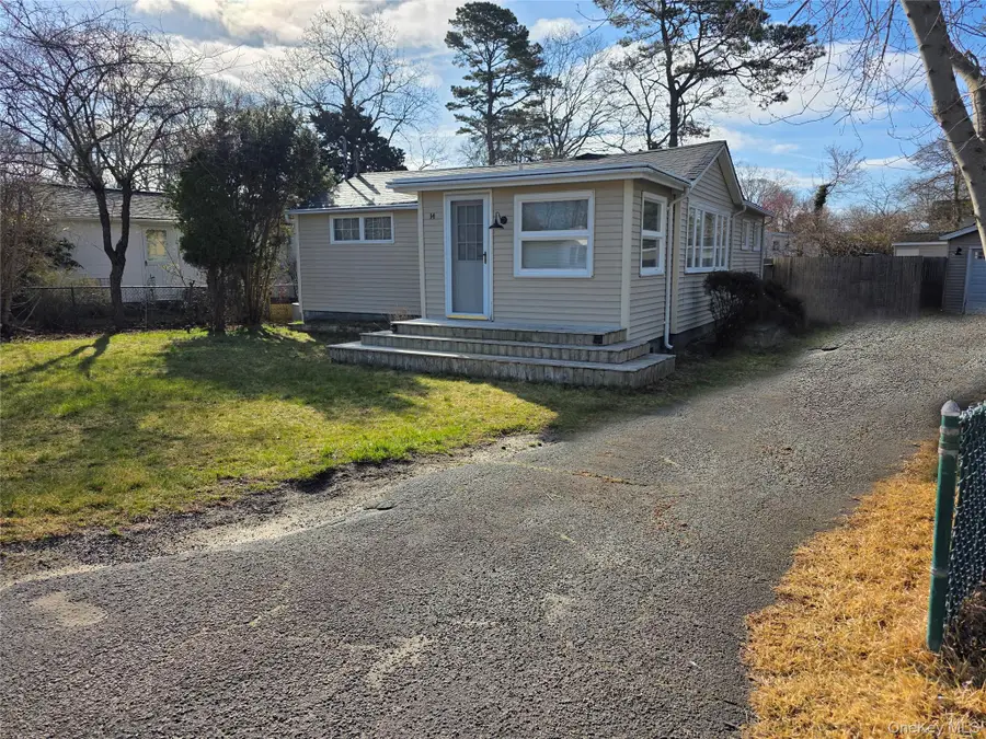 14 Lincoln Road, Hampton Bays, NY 11946 - #3