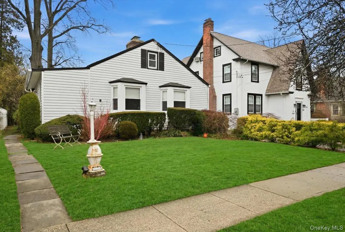 163 Elm Street, Roslyn Heights, NY 11577 - #1