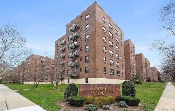73-11 Bell Boulevard #2C, Oakland Gardens, NY 11364