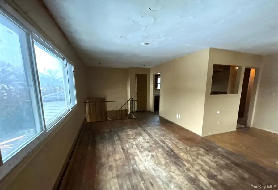 1181 Ocean Avenue, Bay Shore, NY 11706 - #3