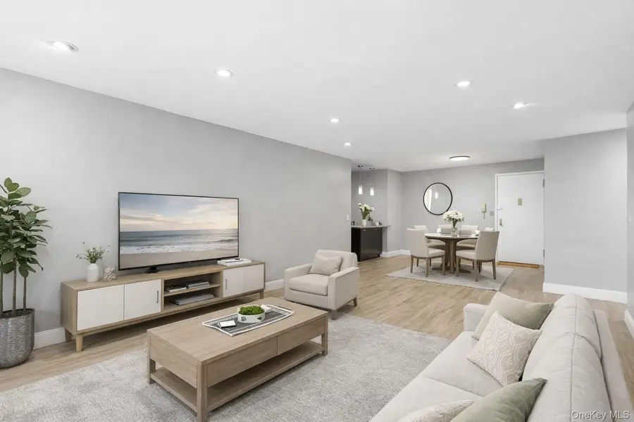 25 Franklin Avenue #4C, White Plains, NY 10601 - #3