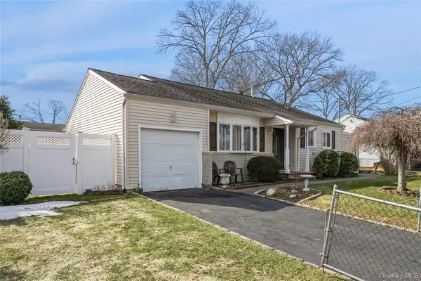 66 Craven Street, Huntington Station, NY 11746