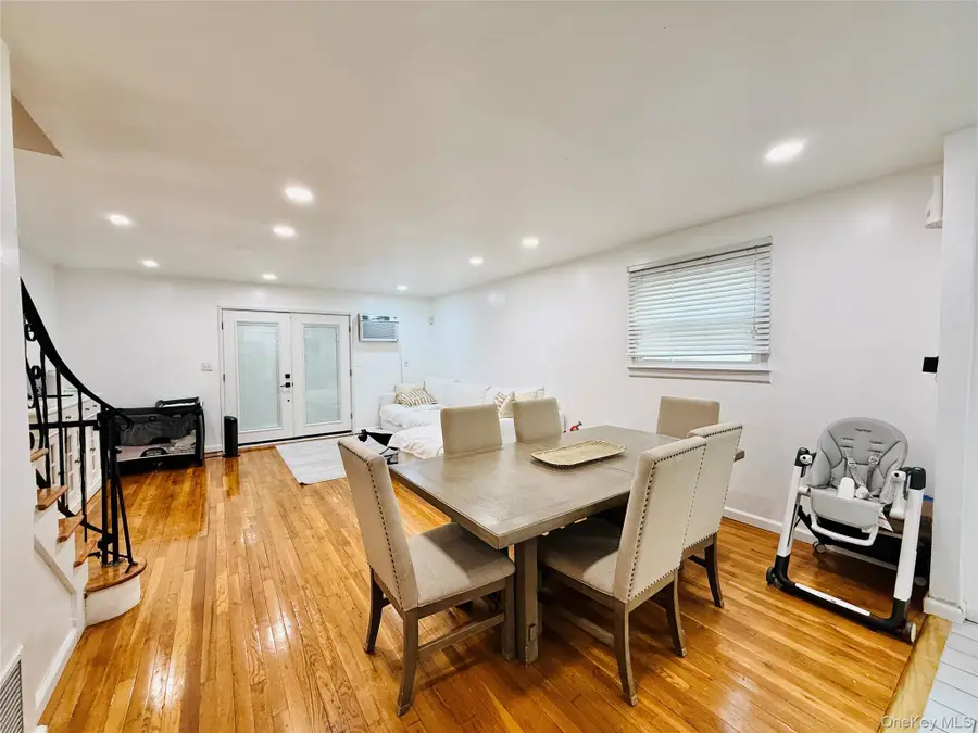 1663 Waring Avenue, Bronx, NY 10469 - #3